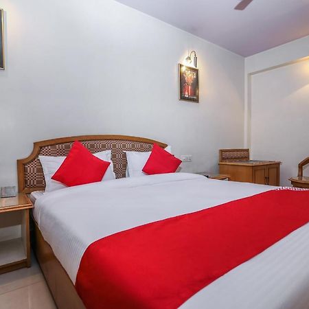 Oyo 15359 Hotel Kachandeep Jaipur Eksteriør billede